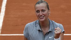 VÍTĚZNÝ ÚSMĚV. Petra Kvitová po výhře nad Marinou Erakovicovou celá zářila.... VÍTĚZNÝ ÚSMĚV. Petra Kvitová po výhře nad Marinou Erakovicovou celá zářila....