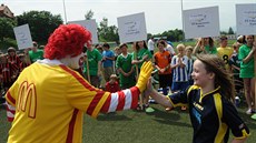 Krajské finále 17. ročníku McDonald's Cupu se hrálo v Teplicích na Stínadlech. Krajské finále 17. ročníku McDonald's Cupu se hrálo v Teplicích na Stínadlech.