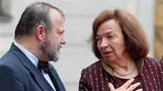 Slovenského prezidenta Ivana Gašparoviče doprovodila do Prahy i česká... Slovenského prezidenta Ivana Gašparoviče doprovodila do Prahy i česká...