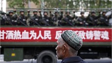 V ujgurském hlavním mst Urumi mnohdy hlídkují polovojenské jednotky. 