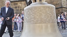Na snímku z listopadu 2014 je vidt nový nejvtí zvon Bartolomj (vpravo) a vyitný zvon Prokop (vlevo).