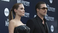 Angelina Jolie a Brad Pitt na premiée filmu Zloba - Královna erné magie...