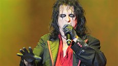 Svým strhujícím vystoupením uhranul návštěvníky Metalfestu legendární Alice... Svým strhujícím vystoupením uhranul návštěvníky Metalfestu legendární Alice...