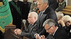 S posledním komunistickým vůdcem Polska Jaruzelskim se přišli rozloučit tři ze... S posledním komunistickým vůdcem Polska Jaruzelskim se přišli rozloučit tři ze...