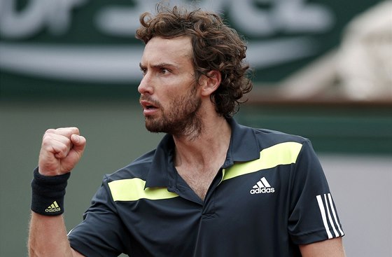 FEDERERV "KAT". Ernests Gulbis v osmifinále porazil Rogera Federera, te vyzve Tomáe Berdycha.