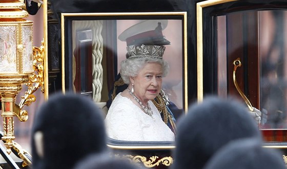 Britská královna Albta II. (Londýn, 4. ervna 2014)