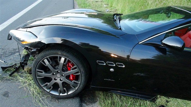 Luxusn Maserati skonilo v pkopu (4.6.2014)