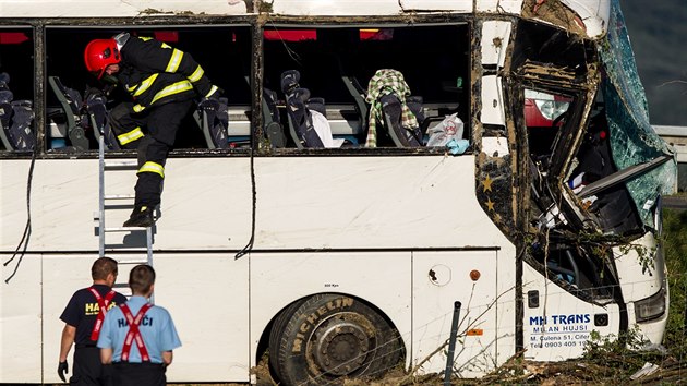 V autobuse cestovaly dti ze Sportovnho gymnzia Jozefa Herdu v Trnav (6. ervna)