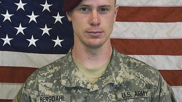 Serant Bowe Bergdahl, kterho hnut Taliban po pti letech propustilo vmnou za vznn teroristy.