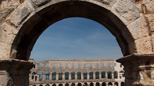 Pula arena