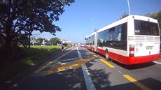 Na Jižní spojce začal fungovat nový jízdní pruh vyhrazený pro autobusy Na Jižní spojce začal fungovat nový jízdní pruh vyhrazený pro autobusy