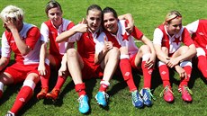 BUDEME JEDNIČKY! Fotbalistky Slavie mají po vítězném derby se Spartou jasno. V... BUDEME JEDNIČKY! Fotbalistky Slavie mají po vítězném derby se Spartou jasno. V...