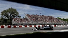 Nico Rosberg s Mercedes vede ve Velké cen Kanady.