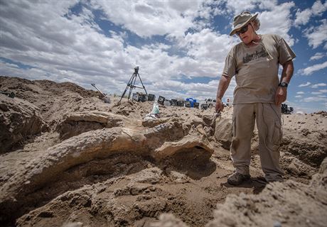 Paleontolog Gary Morgan na míst nálezu.