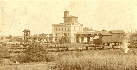 Unikátní fotografie Dolu Frantika v Karviné z ervna 1894, tedy v dob...