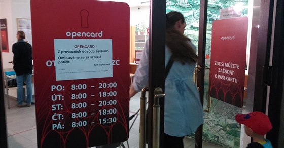 V zákaznickém centru Opencard pestali pijímat kvli výpadku v systému ádosti...
