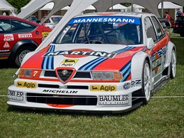 Alfa Romeo 155 v úprav pro okruhové závody DTM