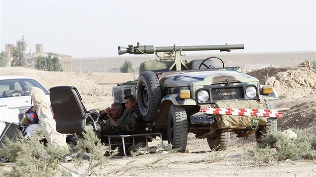 Kurdsk jednotky nedaleko Kirkku (13. ervna 2014)