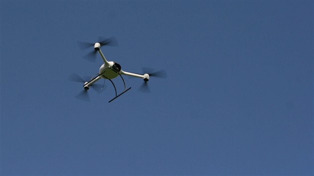 Policie nasadila nejmodernj techniku vetn dronu s kamerou.