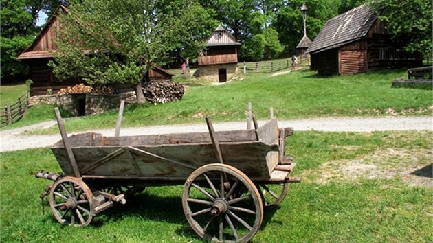 Valask muzeum v prod v Ronov pod Radhotm je nejstar a nejrozshlej muzeum svho druhu ve stedn Evrop