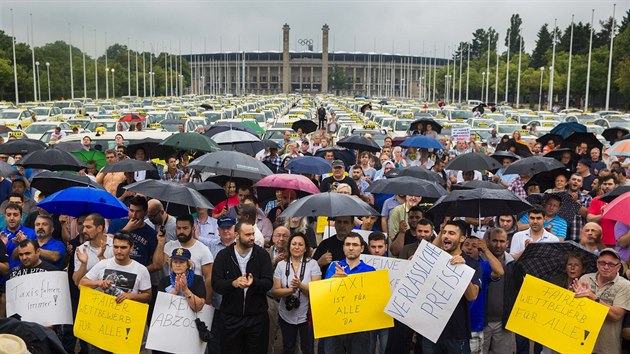 Berlnsk protesty proti mobiln aplikaci Uber (11. ervna 2014)