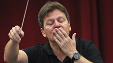 Letošní Janáčkův máj ozdobil svým výkonem i dirigent Manuel Hernández Silva. Letošní Janáčkův máj ozdobil svým výkonem i dirigent Manuel Hernández Silva.