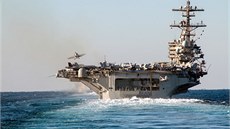 Americká letadlová loď USS George H. W. Bush je v aktivní službě od roku 2009. Americká letadlová loď USS George H. W. Bush je v aktivní službě od roku 2009.