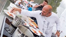 Zdeněk Pohlreich na Apetit festivalu v Pardubicích. Zdeněk Pohlreich na Apetit festivalu v Pardubicích.