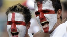 Anglití fanouci ped zápasem mistrovství svta proti Itálii