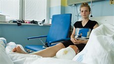 Osmnáctiletá studentka Ivana Trummová z Hradce Králové přišla o nohu, když... Osmnáctiletá studentka Ivana Trummová z Hradce Králové přišla o nohu, když...