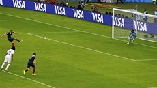 Francii poslal proti Hondurasu do vedení promnnou penaltou Karim Benzema.