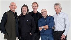 Původní sestava Genesis se sešla poprvé od roku 1975. Původní sestava Genesis se sešla poprvé od roku 1975.