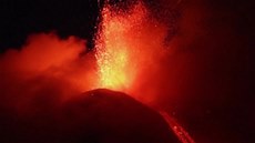 Na Sicílii se znovu probudila sopka Etna