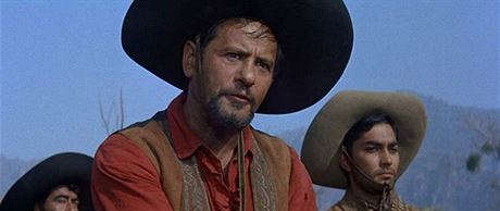 Eli Wallach jako Calvera ve filmu Sedm statených