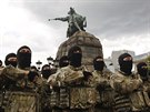Stoupenci batalionu Azov se chystaj na dal misi na vchod Ukrajiny. (23....