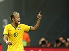 Brazilsk tonk Neymar se raduje z glu, kter ped chvl vstelil.