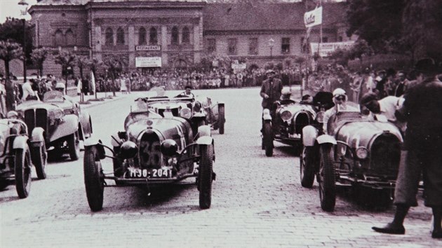 Zvod Lochotnsk okruh - 1934, repro z knihy Karla Pelka Plze s vn benznu.