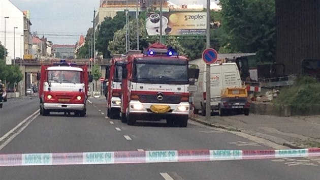 Pi rekonstrukci plynovodu ve Strakonick ulici nevydrel tlakov uzvr potrub (24.6.2014)