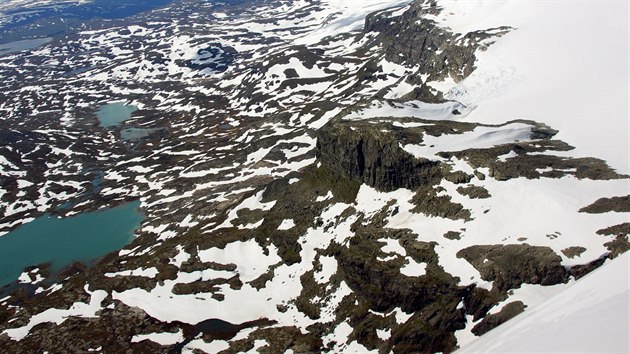 Ledovec Hardanger-jokulen stkajc do dol