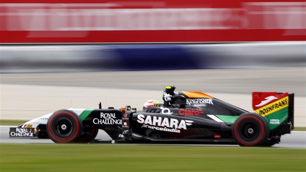 Sergio Perez ze stje Force India bhem trninku na VC Rakouska