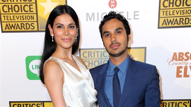 Neha Kapurov a Kunal Nayyar (Beverly Hills, 19. ervna 2014)