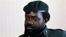 Vůdce angolských povstalců z hnutí UNITA Jonas Savimbi na archivním snímku. Vůdce angolských povstalců z hnutí UNITA Jonas Savimbi na archivním snímku.