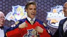 Kanadský obránce Aaron Ekblad byl draftu NHL vybrán Floridou jako íslo jedna. 