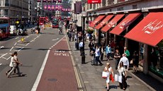 Nejstarší hračkářský obchod světa Hamleys otevře na začátku roku 2015 prodejnu Nejstarší hračkářský obchod světa Hamleys otevře na začátku roku 2015 prodejnu