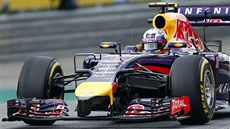 Daniel Ricciardo z Red Bullu bhem kvalifikace na VC Rakouska.
