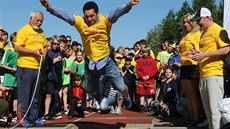 Při jednom z ročníku akce Syner školám soutěžil na liberecké ZŠ Dobiášova i... Při jednom z ročníku akce Syner školám soutěžil na liberecké ZŠ Dobiášova i...