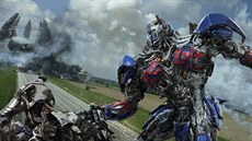 Záběr z filmu Transformers: Zánik Záběr z filmu Transformers: Zánik