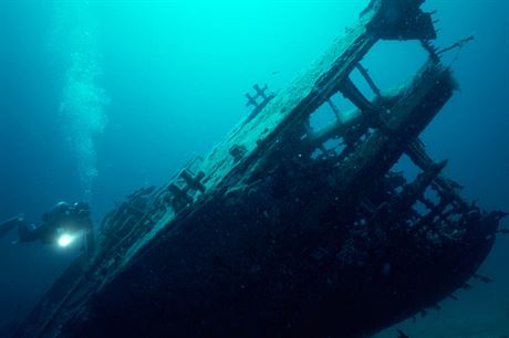 UNESCO ochrání vraky lodí z 1. svtové války, zabrání drancování. Ilustraní...