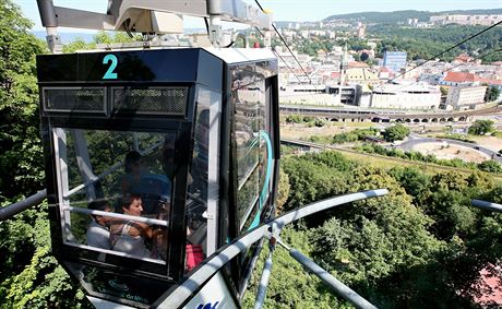 Lanovka, o které se uvauje v Ostrav, u funguje v Ústí nad Labem. 