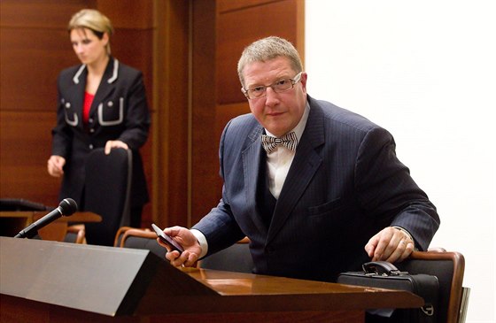 Bývalý primátor Kittner u libereckého soudu.